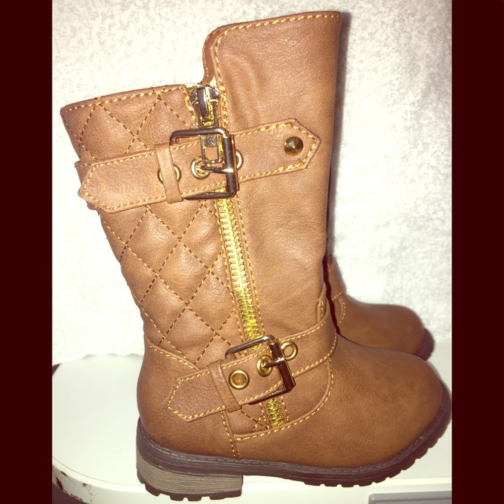 Toddler Girl’s Brown Boots NEW size 6